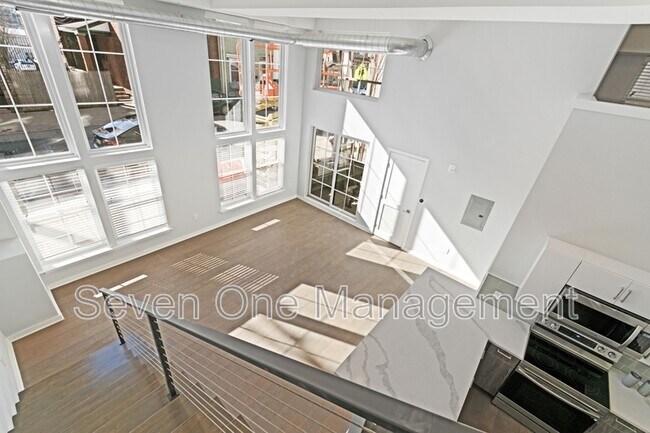 Building Photo - 4649 Umbria St