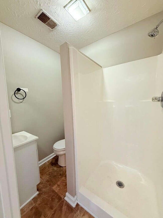 Building Photo - 1112 Richmond Green Dr