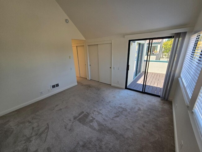 Building Photo - 2261 Armada Way