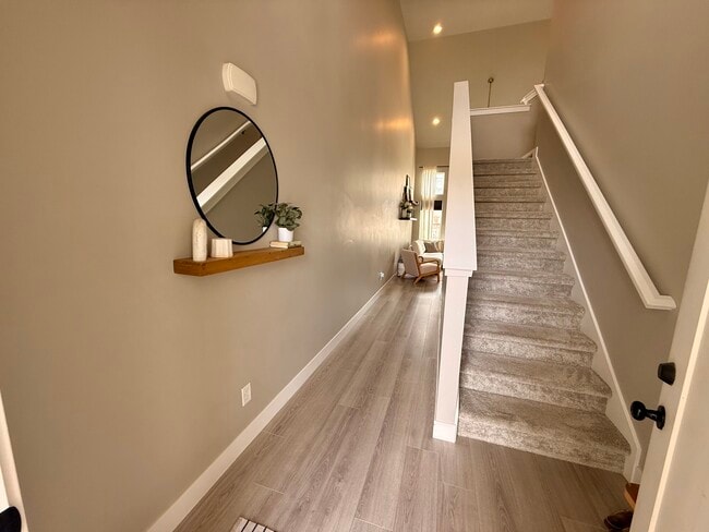 Building Photo - 9655 N Aaron Ave