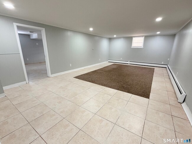 Building Photo - 161 W Spring St