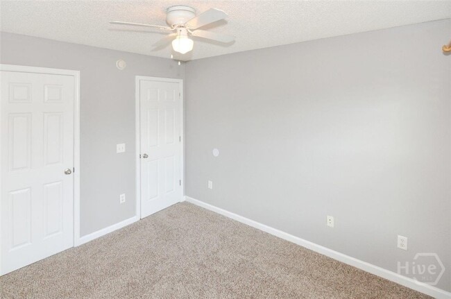 Building Photo - 1040 Canyon Oak Loop