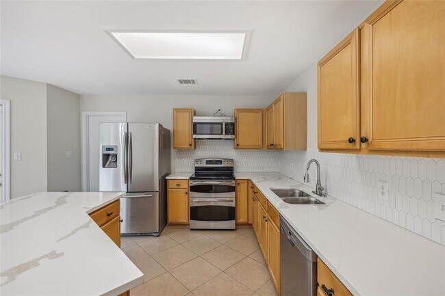 Building Photo - Great 4-Bedroom Home For Rent In South Austin