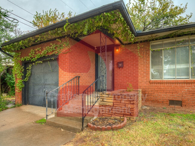 Building Photo - 2915 NW 72nd St