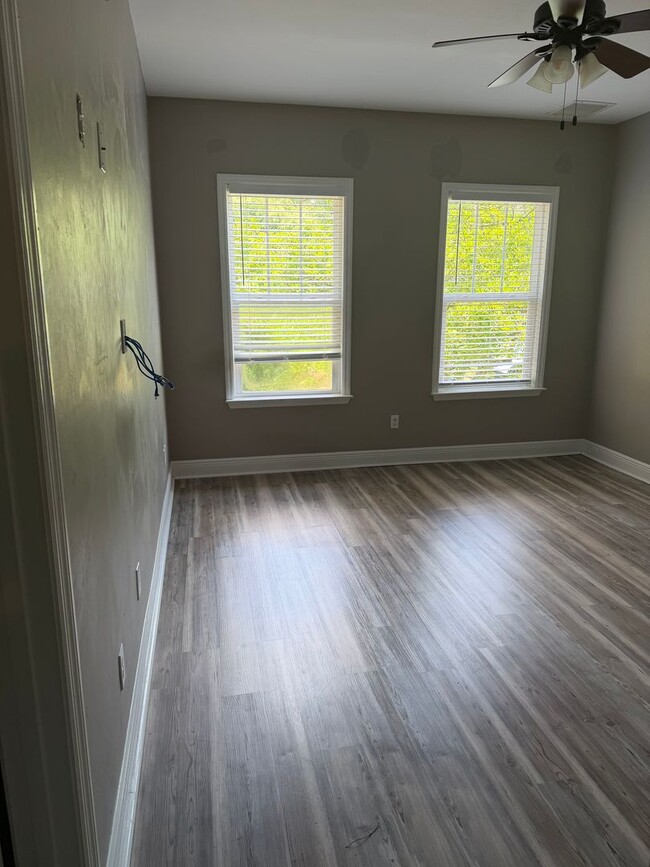 Building Photo - 4/4 HOUSE BY DOAK CAMPBELL STADIUM