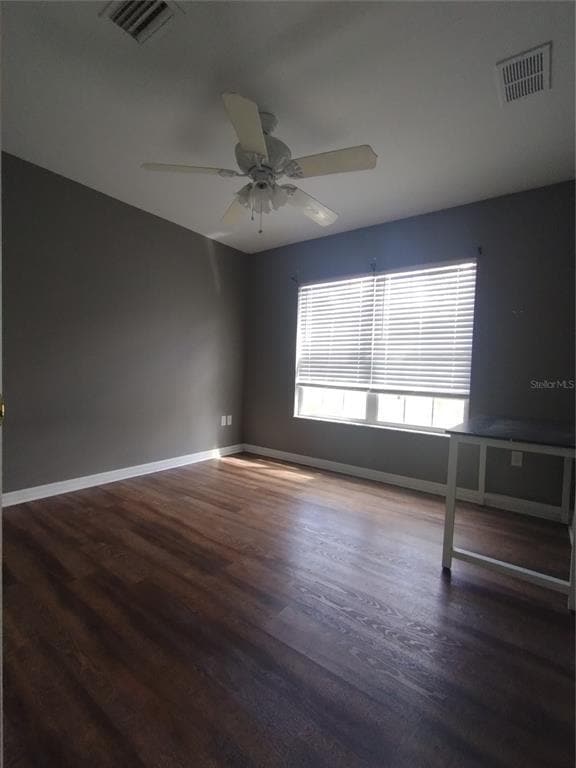 Building Photo - 138 SW Gremlin Way