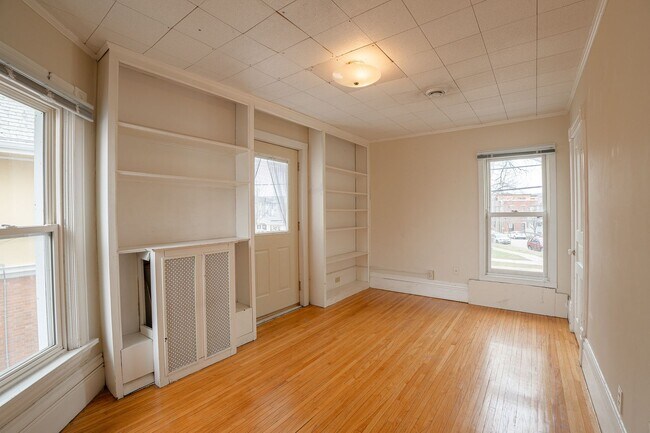 Building Photo - 751 Jenifer St