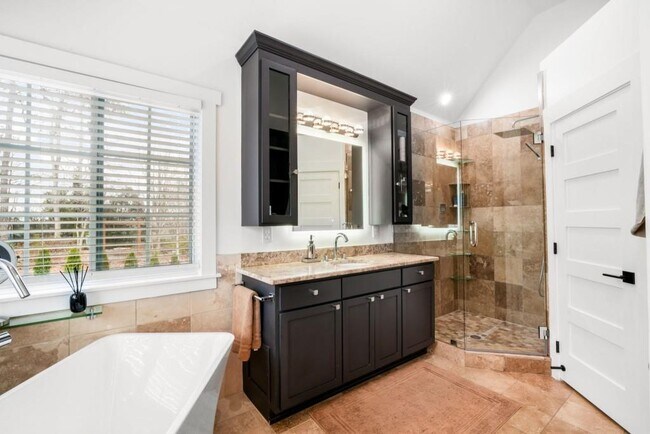 Building Photo - 1046 Wiley Bridge Rd