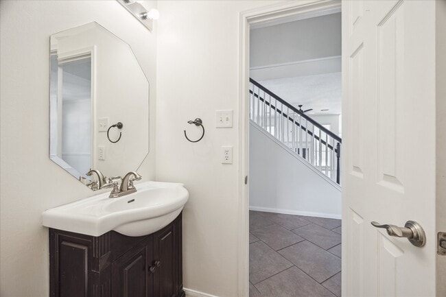 Building Photo - 12831 Dove Point Ln