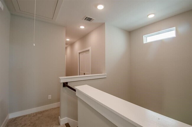 Building Photo - 4507 Whitney Pkwy