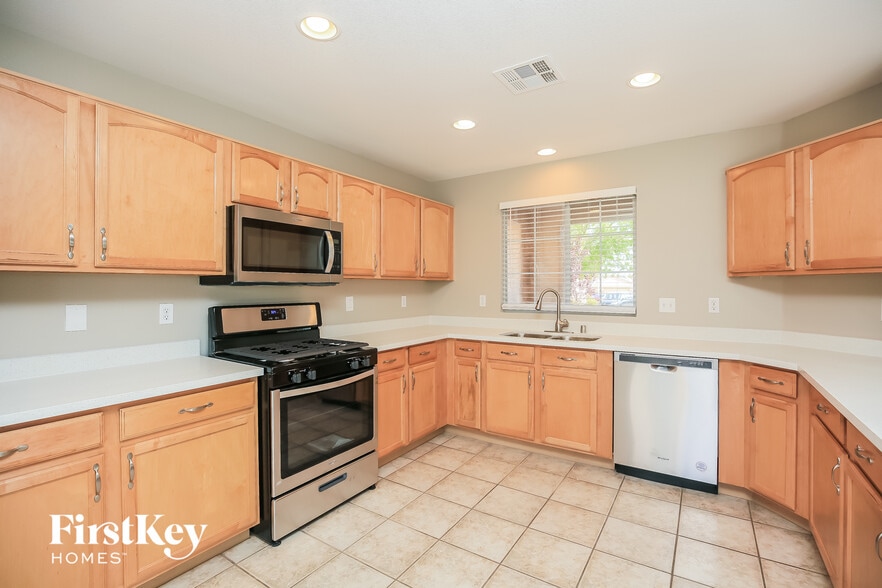 Building Photo - 1605 Cider Ct