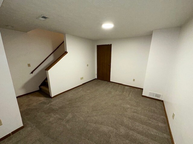 Building Photo - 966 Hidden Acres Ct