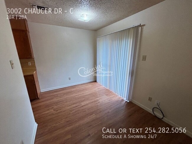 Building Photo - 3002 Chaucer Dr