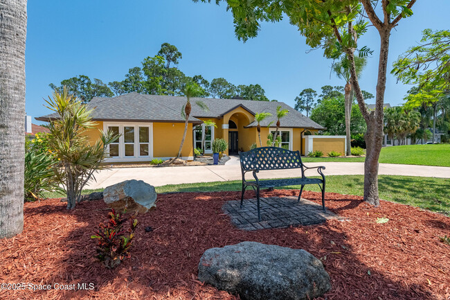 Building Photo - 3789 Peacock Dr