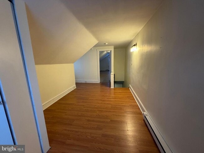 Building Photo - 1552 Delaware Ave