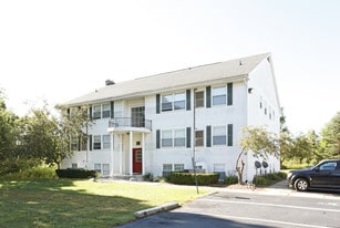 Building Photo - Grand Pointe