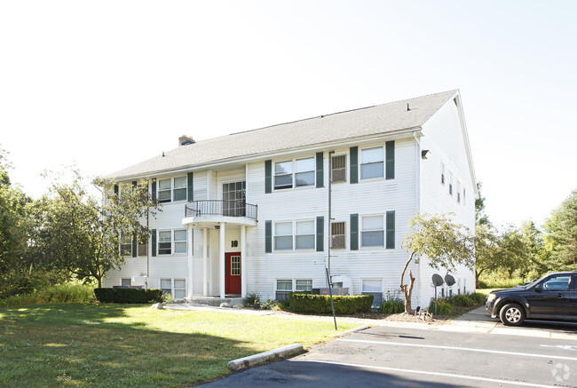 Building Photo - Grand Pointe