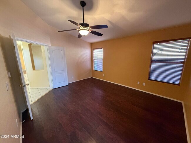 Building Photo - 9641 E Onza Ave