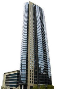 Building Photo - 520 N Kingsbury St