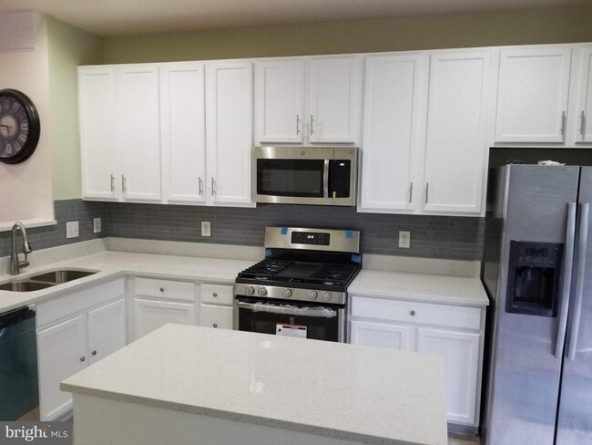 Building Photo - 11453 Log Ridge Dr