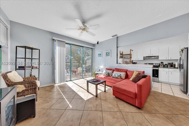 Building Photo - 1408 NW 126th Ave