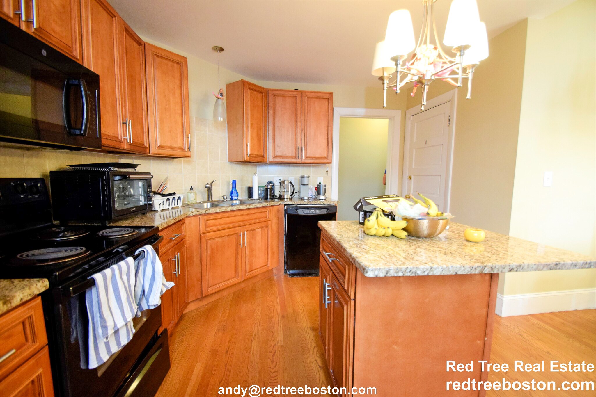 Building Photo - 184 Saint Paul St