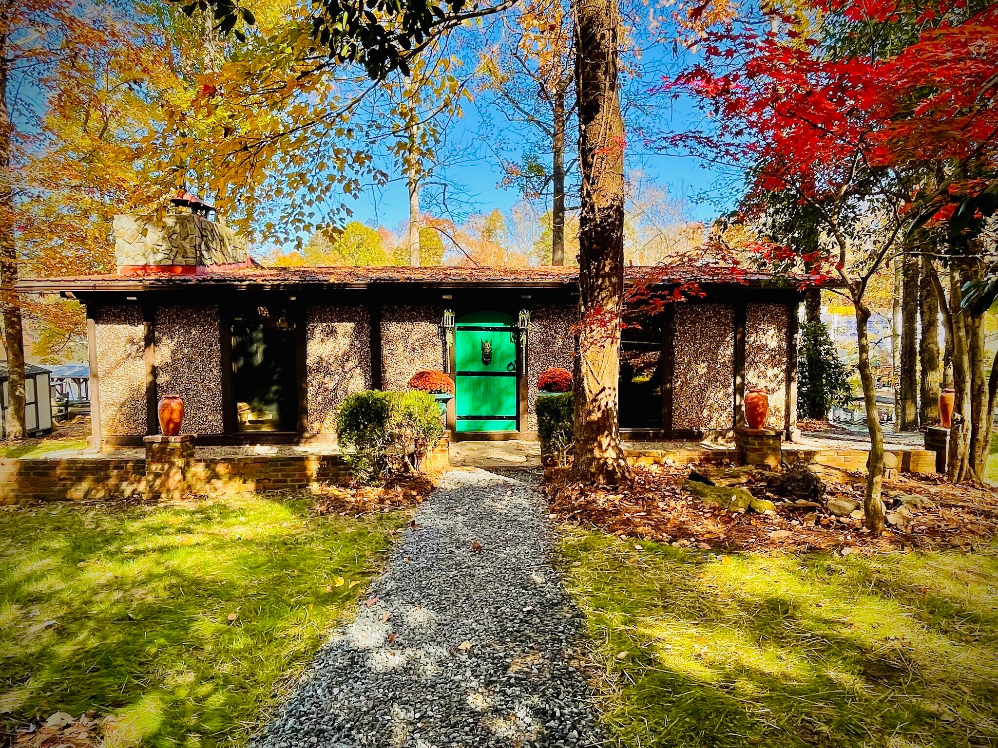 Building Photo - 3908 Waterton Rd