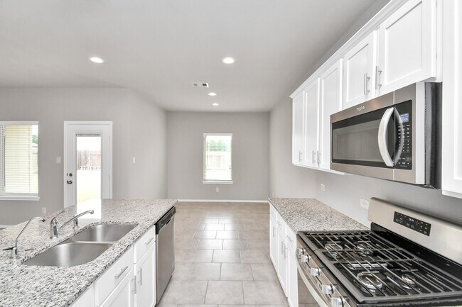 Building Photo - 13967 Leigh Lake Ln