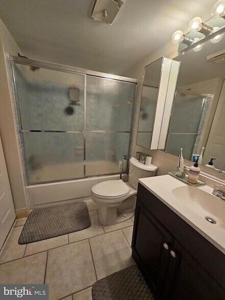 Building Photo - 6922 Hilltop Dr