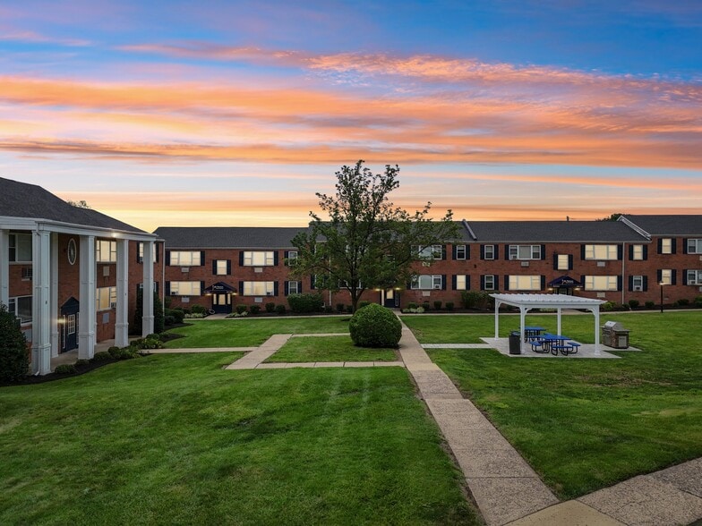 Primary Photo - Mt. Vernon Apartments