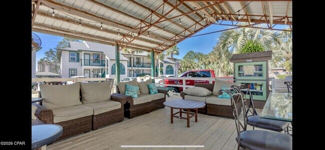 Building Photo - 7813 N Lagoon Dr