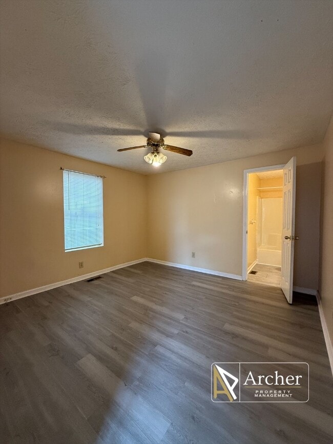 Building Photo - 98 Dougherty St