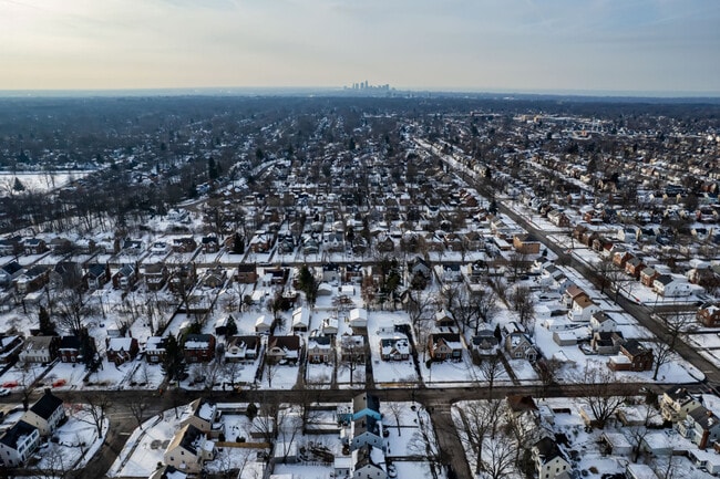 Building Photo - 3746 Northwood Rd