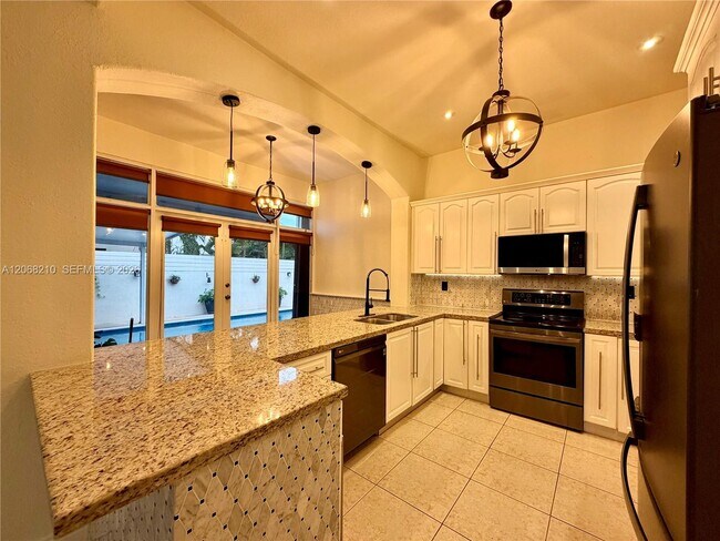 Building Photo - 2802 SW 149th Pl