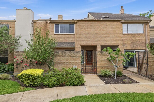 Building Photo - 12625 Memorial Dr