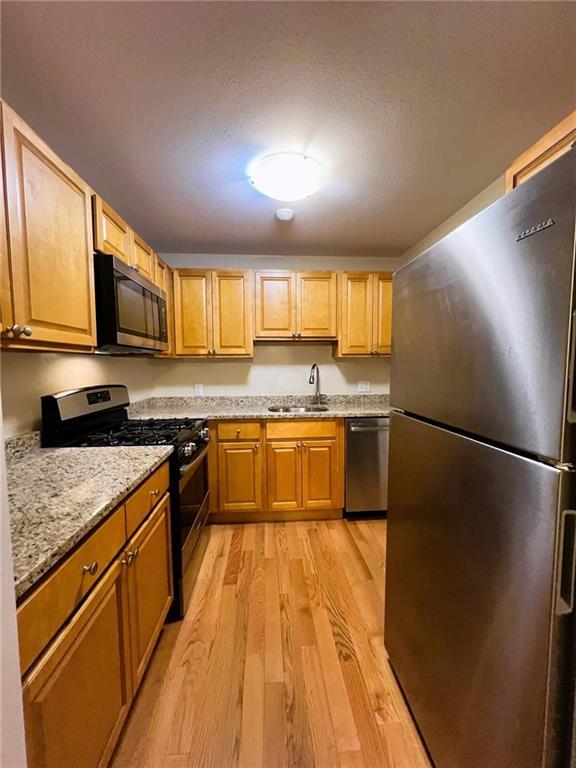 Building Photo - 395 Mendon Rd