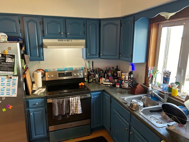 Kitchen - 221 Market St