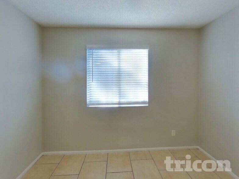 Building Photo - 3729 W North Ln