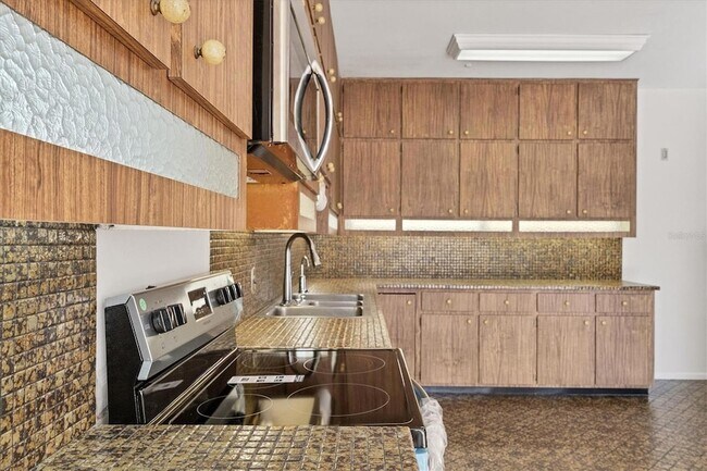 Building Photo - 2605 Desoto Rd