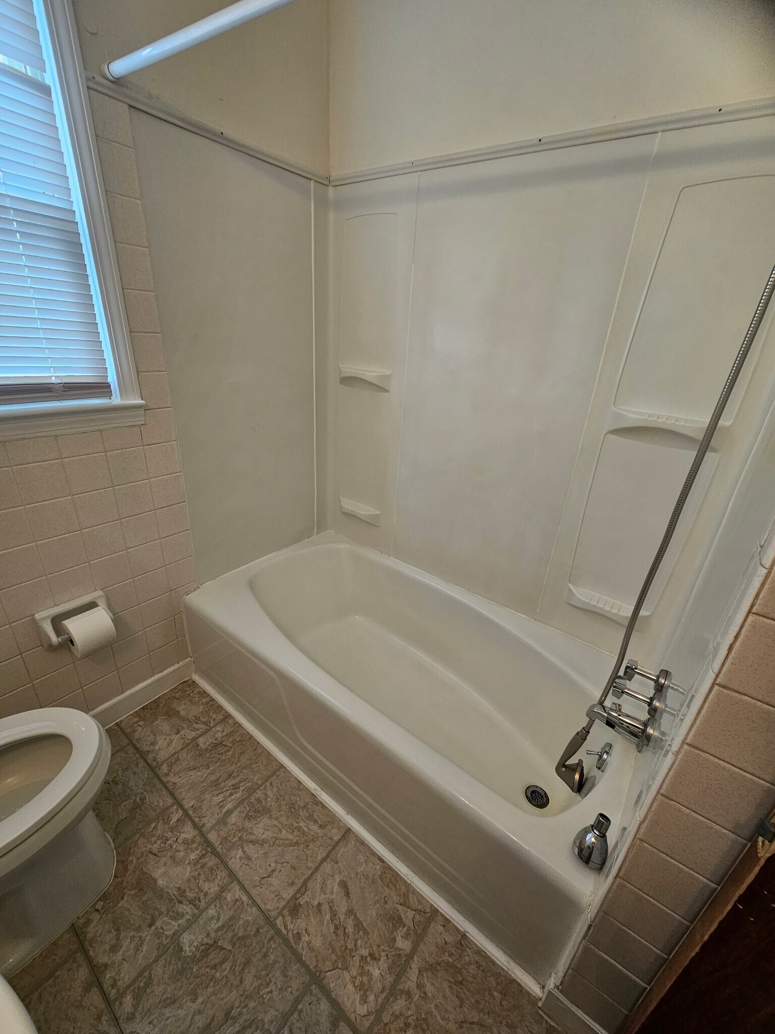 Building Photo - 401 S 1st St