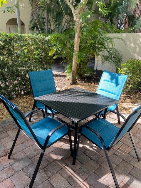 Patio - 186 Lake Monterey Cir