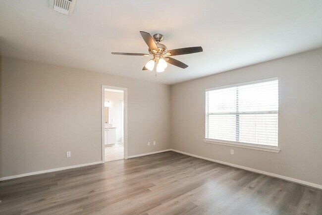 Building Photo - 3722 Colleen Woods Cir