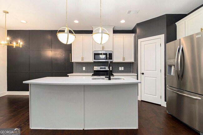 Building Photo - 2249 Mulsanne Dr