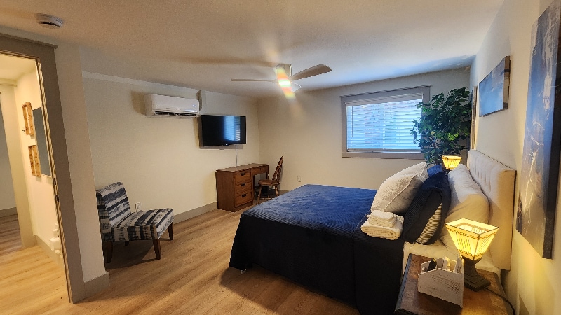 Building Photo - 1704 S Forest Dr