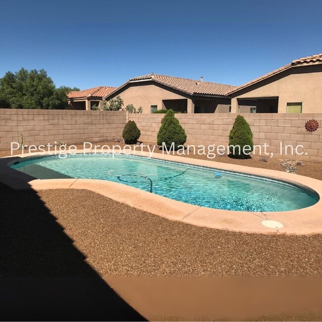 Building Photo - Super Cute 2Bd/2Ba Green Valley Home!!
