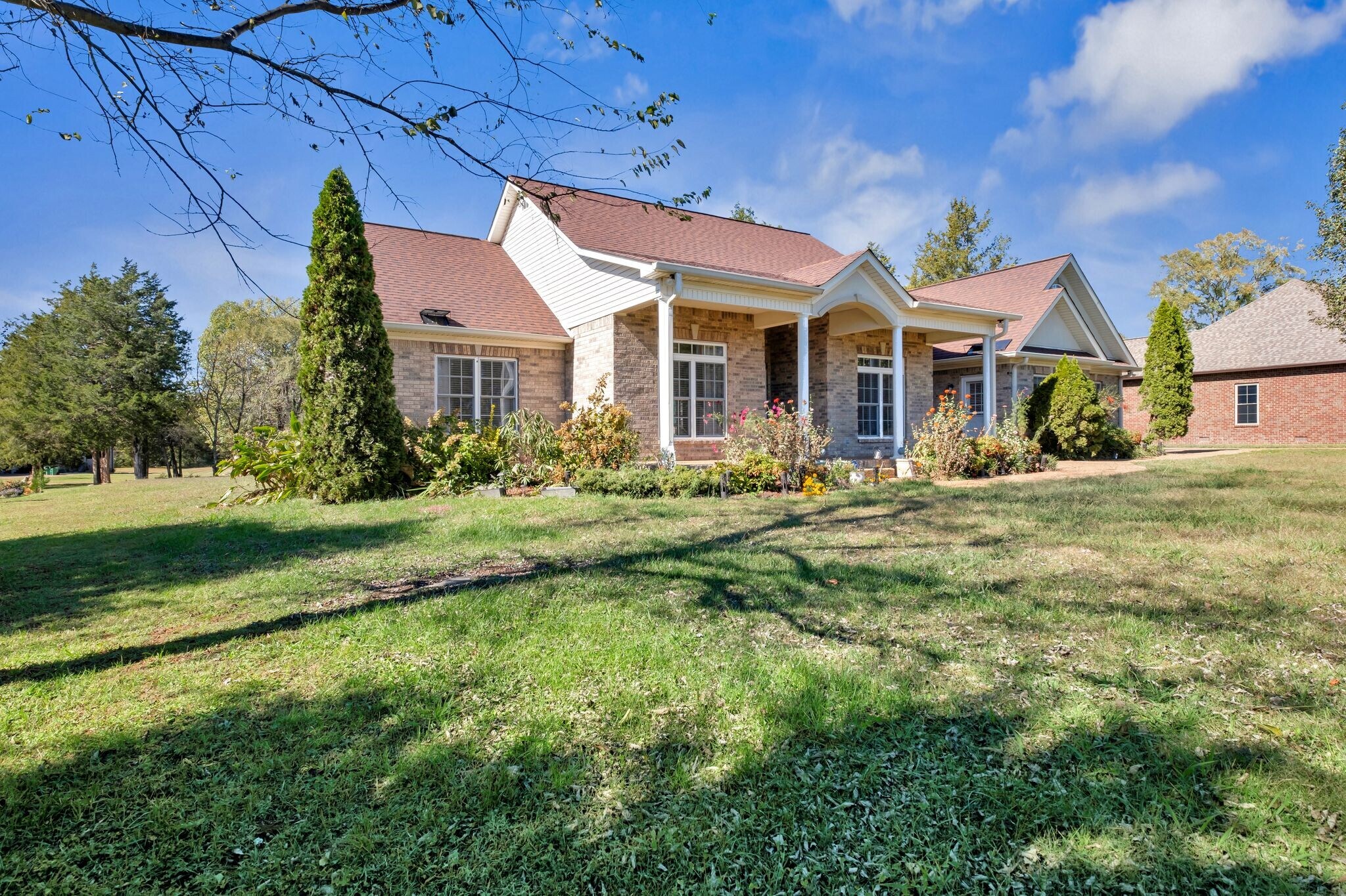 Building Photo - 614 Greene Dr