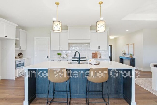 Building Photo - 837 Bushwood Way