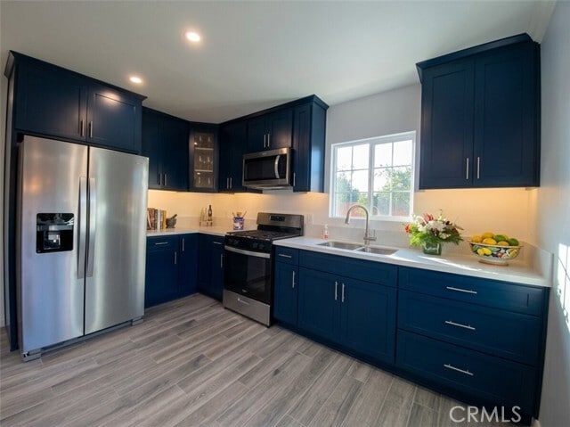 Building Photo - 1004 W Hollyvale St