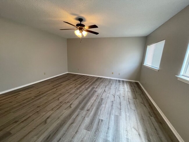 Building Photo - Coming soon..... Beautiful  3 bedroom 2 bath