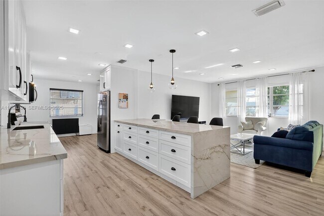 Building Photo - 1820 N 56th Ave